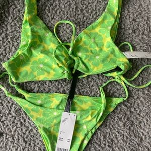 Urban Outfitters Limegreen floral swimsuit set!